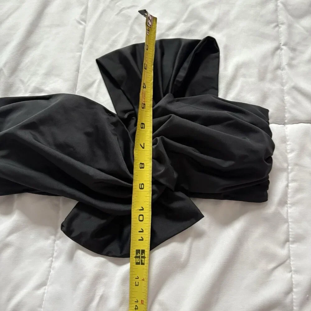 Chicwish Black Wireless Bikini Swim Top Womens‎ Size Medium Summer Beach Classic